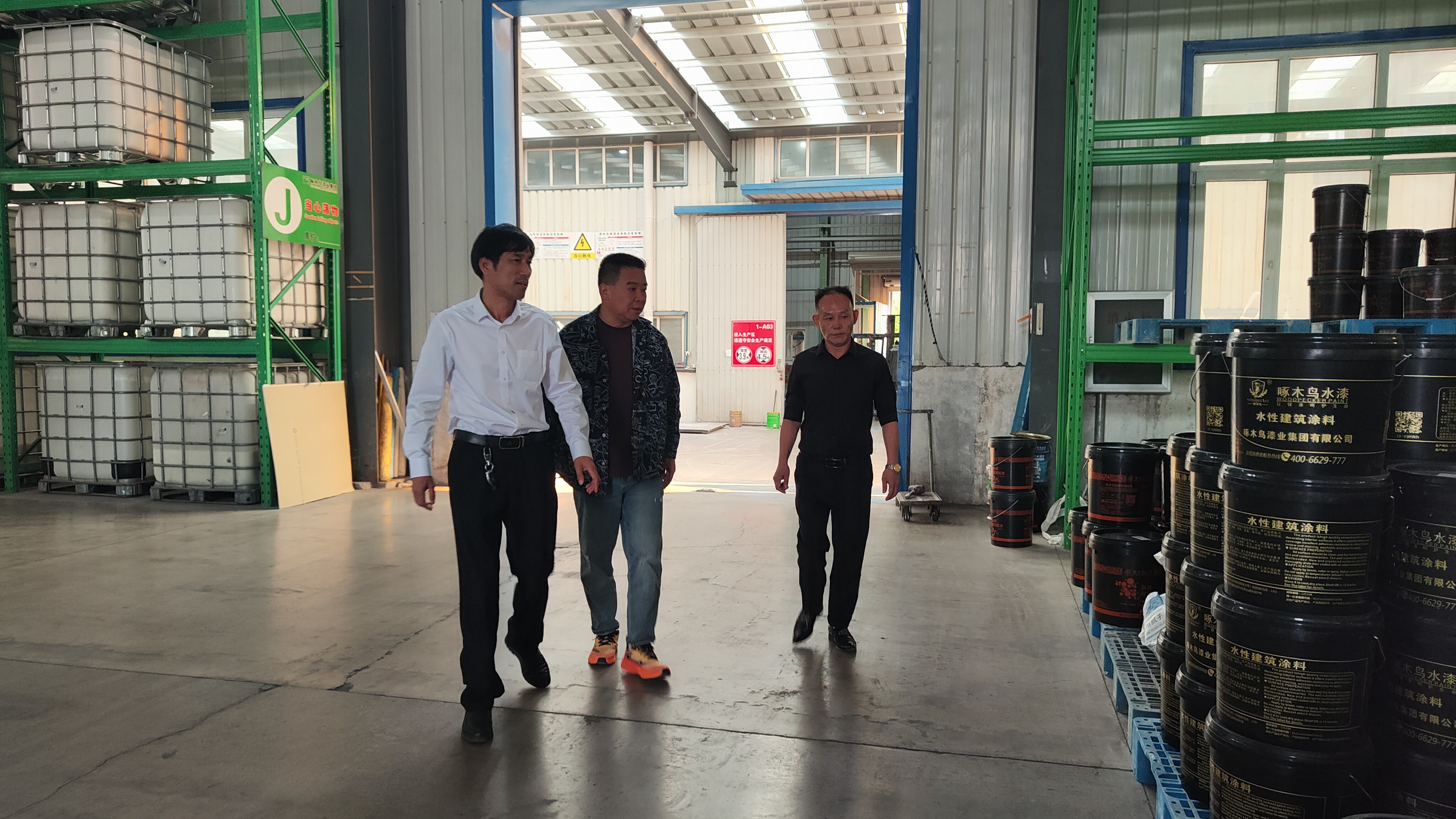 辽宁啄木鸟漆业集团  软瓷 